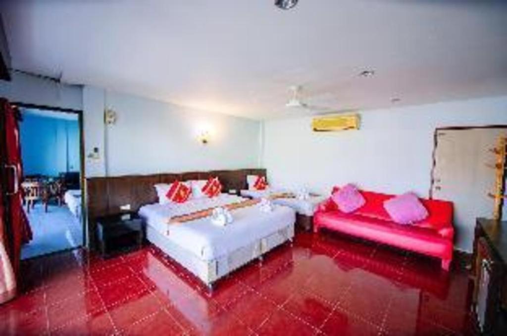 Oyo 343 Wanna Marine Hotell Patong Eksteriør bilde